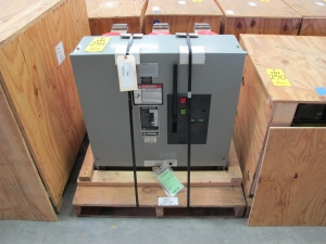 BREAKER, CIRCUIT TYPE, VACUUM REPLACEMENT (VR) KIND, 1200 AMP RATING, 6.9 KV RATING. PART # V5D8133Y000 (W-44) LOADING & HANDLING FEE $15-